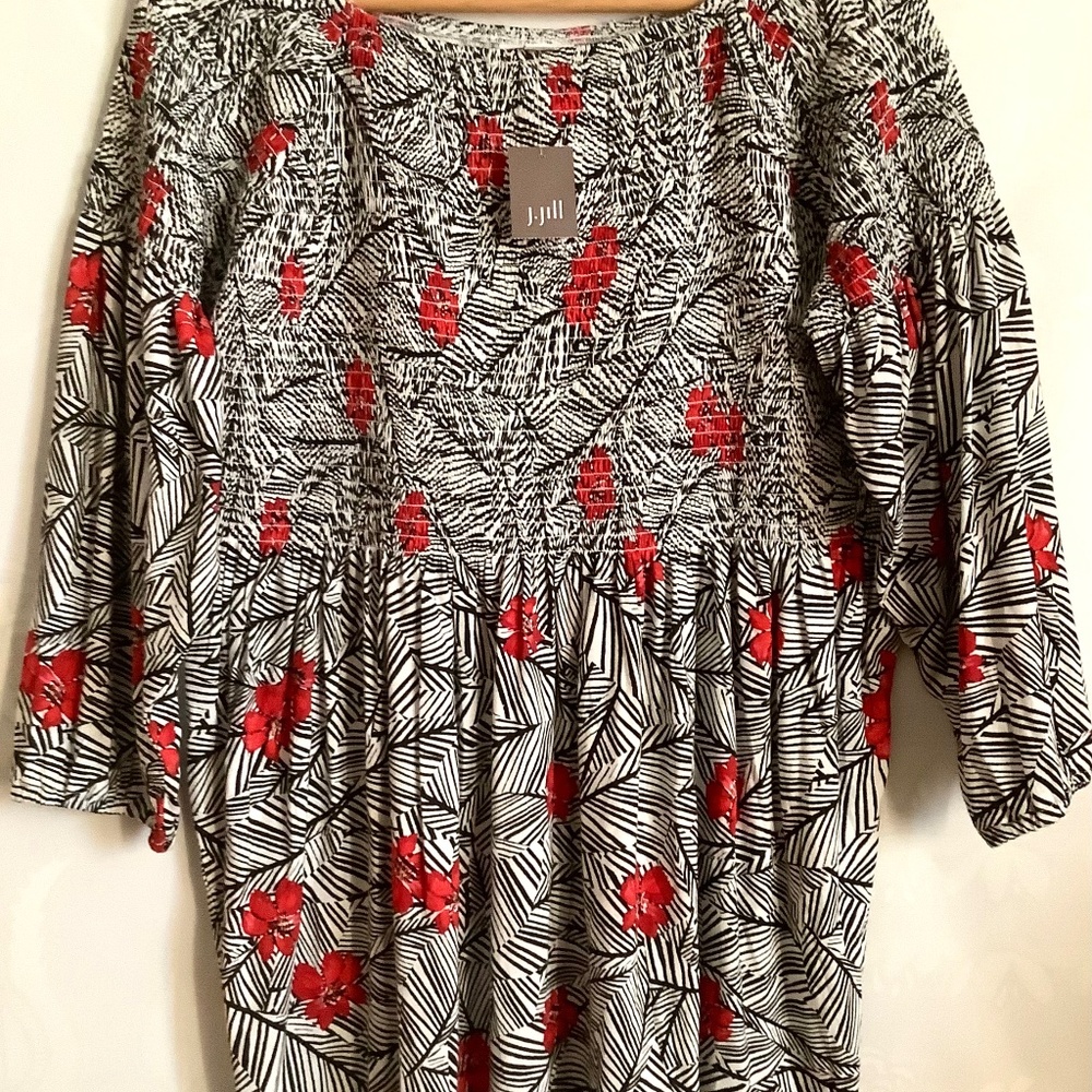 J. Jill Women's Smocked Top Black White Red Floral Size L ARGE NWT 🌺